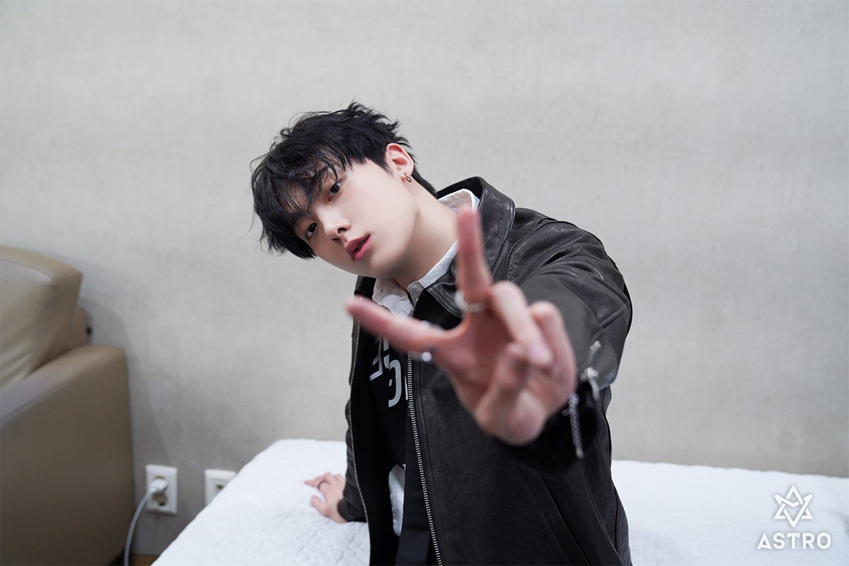 ASTRO FANCAFE tweet media
