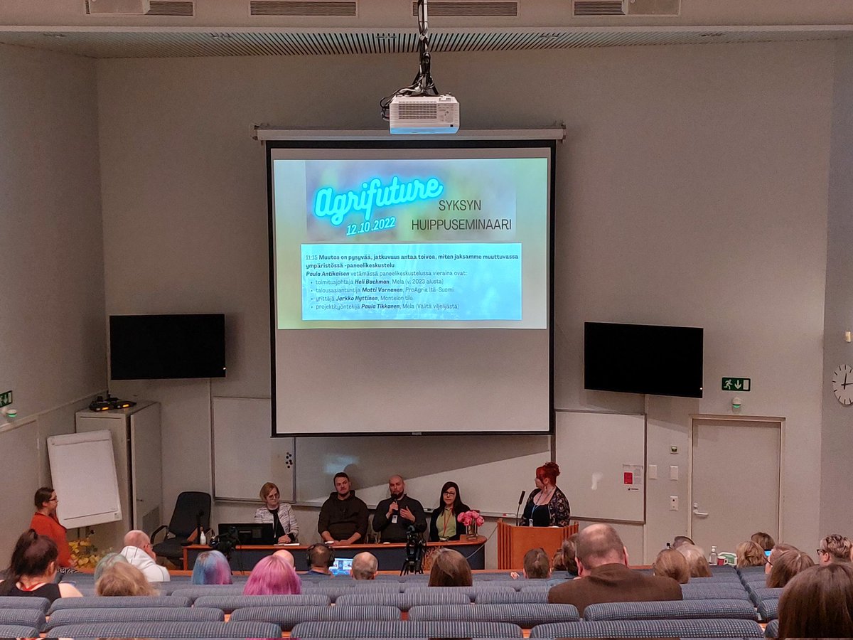 HeliWahlroos's tweet photo. Olipas mielenkiintoinen ja viljas paneelikeskustelu 👍
#Agrifuture2022
#SavoniaAMK https://t.co/78N5mNoJLl