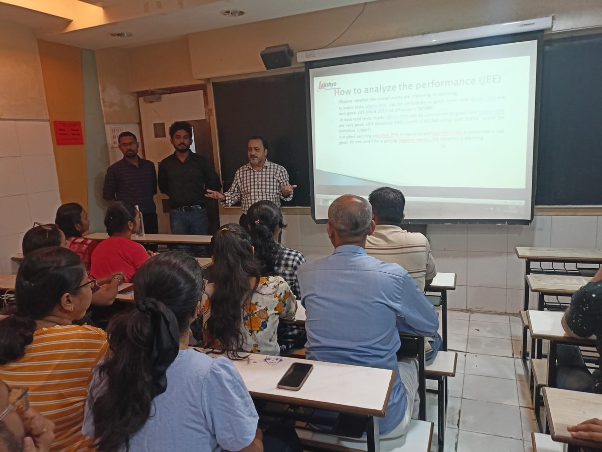 lakshya_inst's tweet image. 𝐅𝐞𝐞𝐝𝐛𝐚𝐜𝐤 𝐓𝐢𝐦𝐞 @𝐌𝐓 𝐋𝐚𝐤𝐬𝐡𝐲𝐚, 𝐌𝐚𝐭𝐮𝐧𝐠𝐚 𝐁𝐫𝐚𝐧𝐜𝐡, 
We are pleased to organise a Parent-Teacher&apos;s meet and discuss Student&apos;s performance graph and orient parent and students for further Almanac and Plan of Action.

#lakshyainstituteindia #studygraph