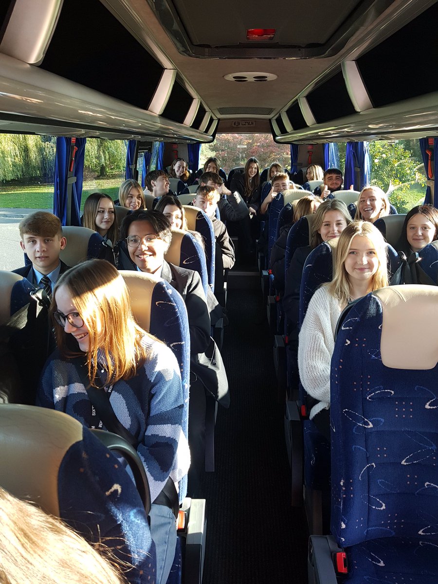 CEIAG_PHS's tweet photo. An exciting day ahead for our Media Studies students @poole_high  &amp; @PHSixthForm attending a number of work experience workshops with the @BBC here @bournemouthuni #youngreporter https://t.co/NqpXAy9vSt
