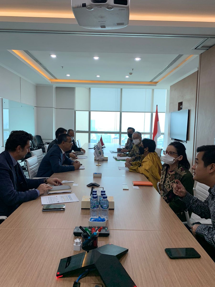 UNDP Indonesia (@undpindonesia) on Twitter photo Director <a href="/UNDPasiapac/">UNDP in Asia and the Pacific</a> @kanniwignarja expresses her appreciation over the growing partnership between UNDP and <a href="/IsDBIndonesia/">IsDB Regional Hub Indonesia</a> during meeting with Rep Salah Jelassi on leveraging #IslamicFinance for #SDGs.
<a href="/Norimasa_UN/">Norimasa Shimomura</a> <a href="/SujalaPant/">Sujala Pant</a> Director <a href="/UNDPasiapac/">UNDP in Asia and the Pacific</a> @kanniwignarja expresses her appreciation over the growing partnership between UNDP and <a href="/IsDBIndonesia/">IsDB Regional Hub Indonesia</a> during meeting with Rep Salah Jelassi on leveraging #IslamicFinance for #SDGs.
<a href="/Norimasa_UN/">Norimasa Shimomura</a> <a href="/SujalaPant/">Sujala Pant</a>