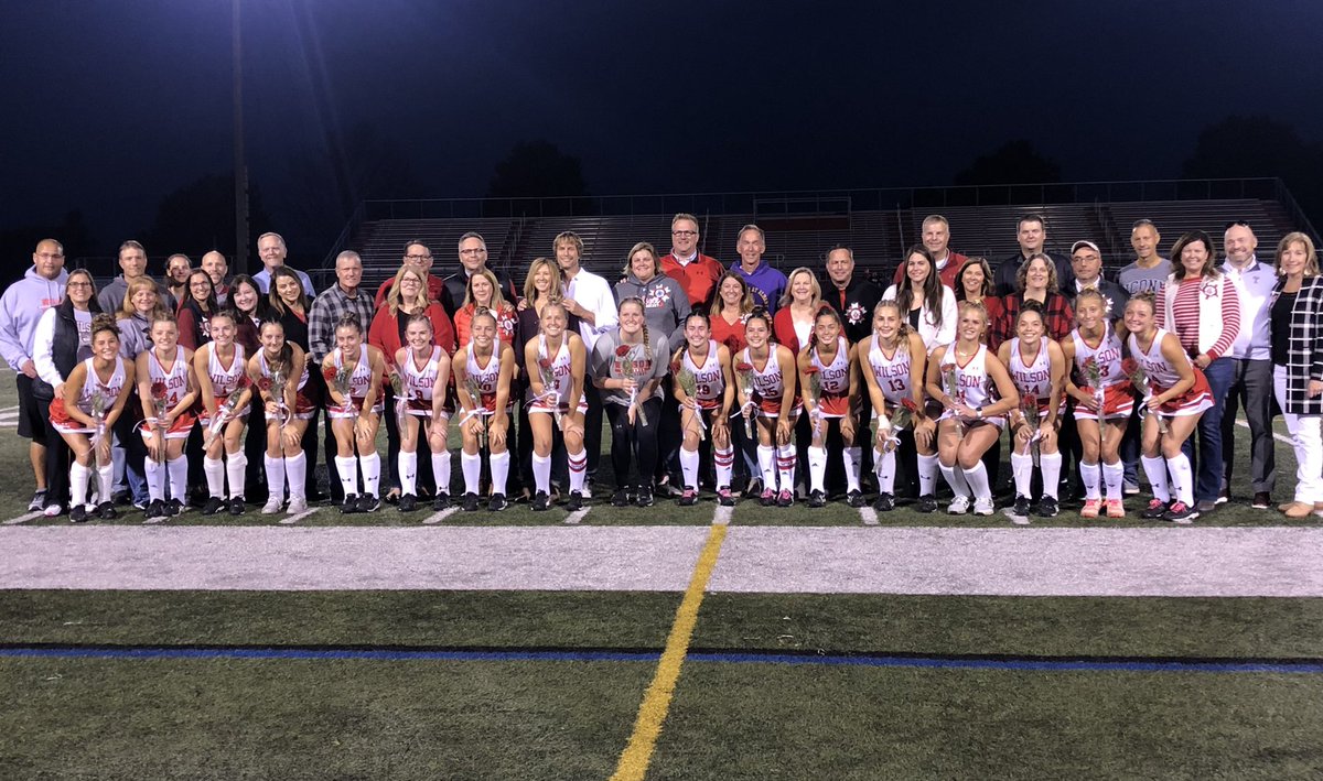 kimberu13's tweet photo. So much love for these 17 @wilson_fh_  seniors! These ladies have a bright future ahead of them. So thankful to be a small part of their journey. @WilsonSchlDist #seniors https://t.co/7iBZOnXlgS