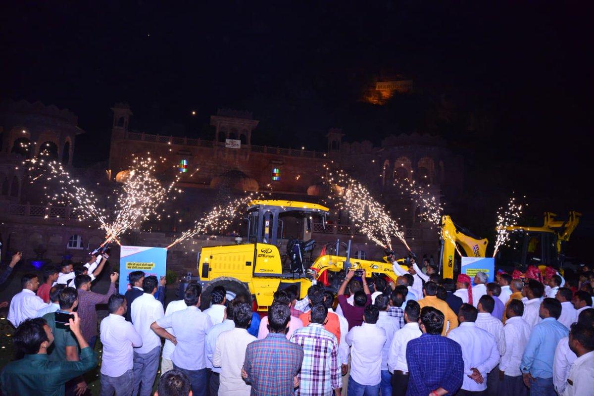 Mahindra_CE's tweet photo. The all new G75 Smart, your #ProfitKaPartner is here to make waves!
The first look of the G75 Smart was revealed on 10th October, 2022 at Jodhpur JD Equipments
More than 250 customers witnessed the grand reveal of the G75 Smart. #MahindraConstructionEquipment https://t.co/CtsReKeTlR