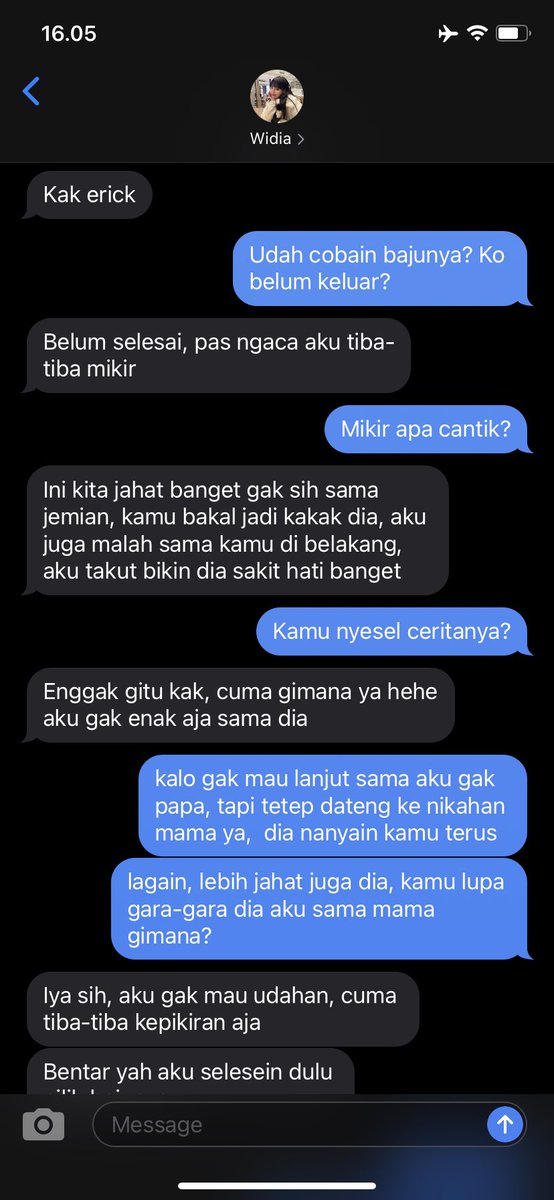 fak3butterflies's tweet photo. ini pov alderick sma widia https://t.co/ukCPiSFt00