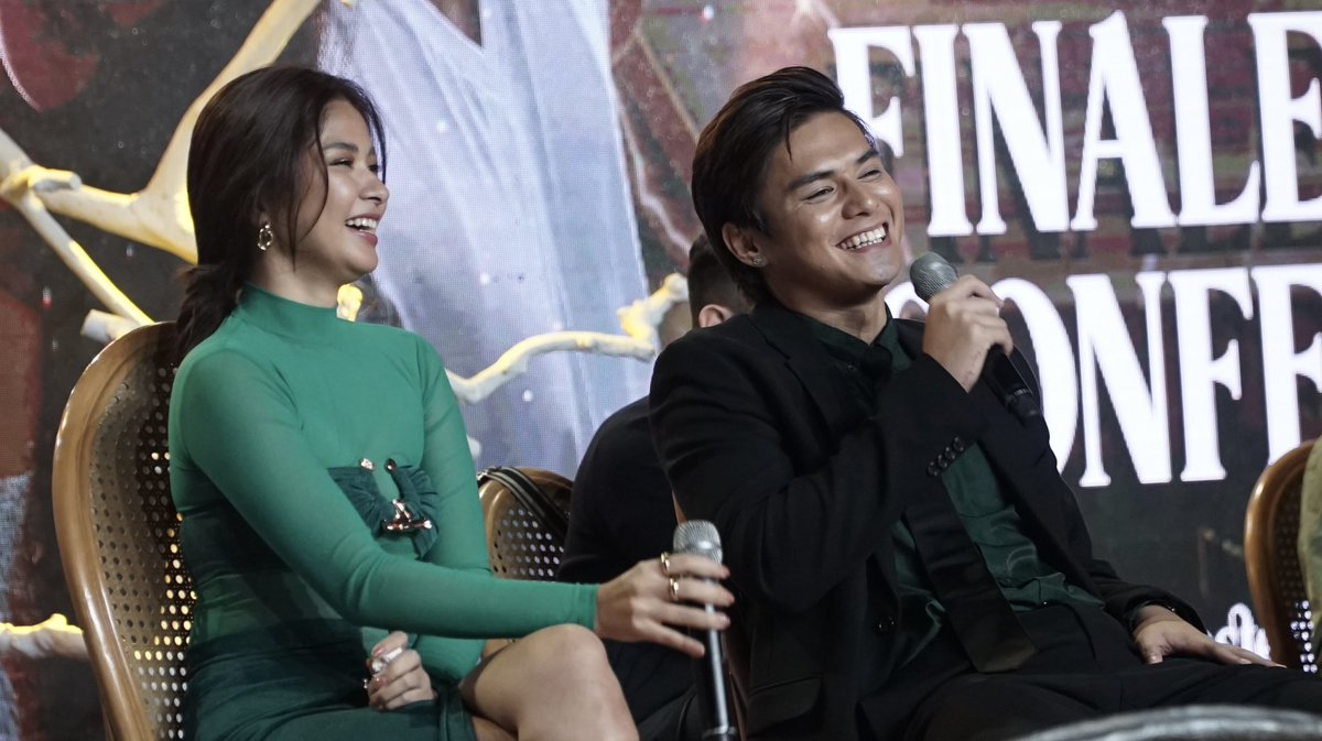 realmikeibanez's tweet photo. Thank you for today, @iamAndalioLoisa and @iamr2alonte 🤗💚

#L40DFinaleMediaCon #L40DAngPamatayNaEnding #LoiNie #LoisaAndalio #RonnieAlonte https://t.co/g9VPEBwvDD