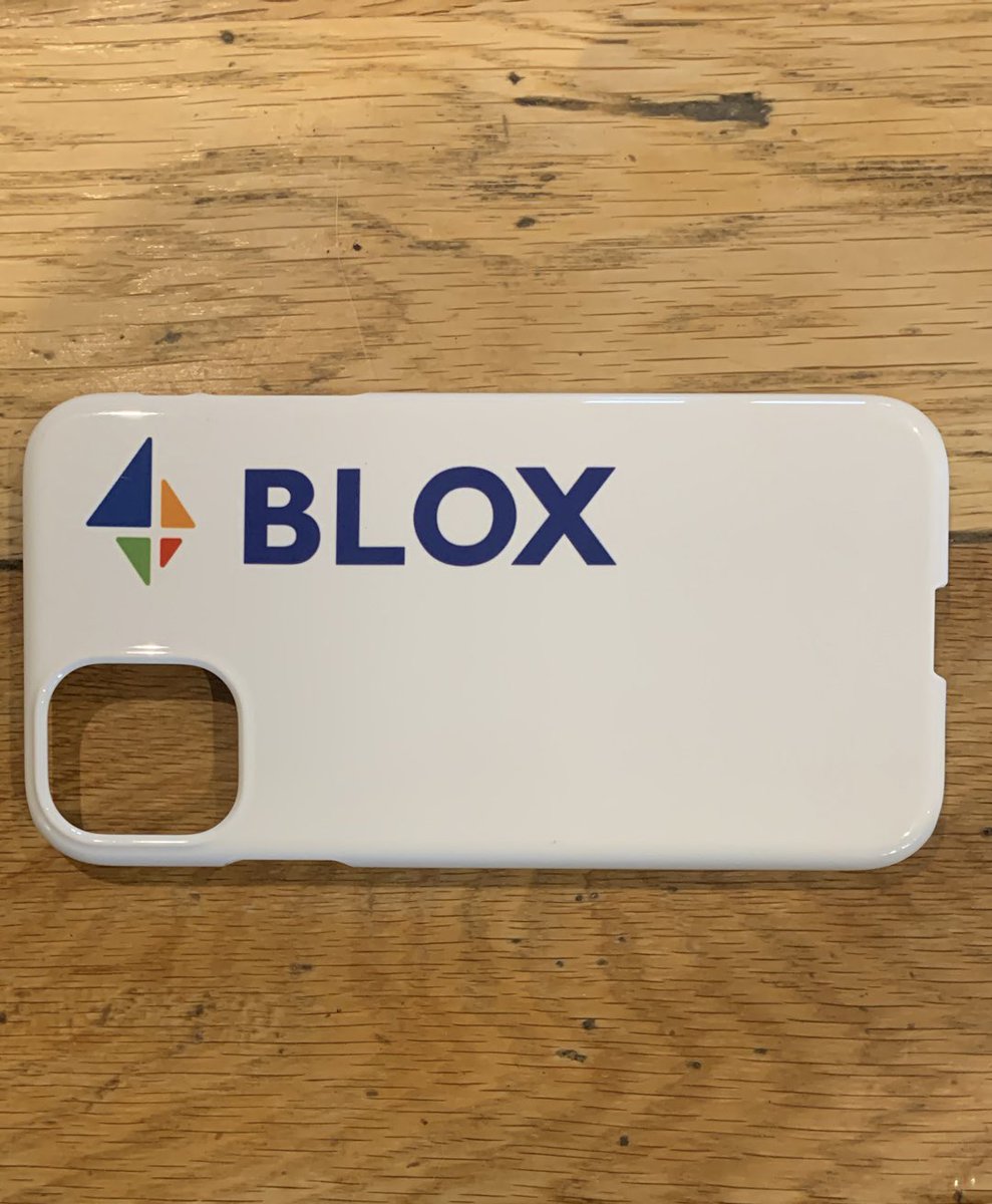 Fourdotme's tweet photo. Put your FOUR on your phone case and advertise your web page whenever you get your phone out and someone sees it https://t.co/5RtuZgfR0c