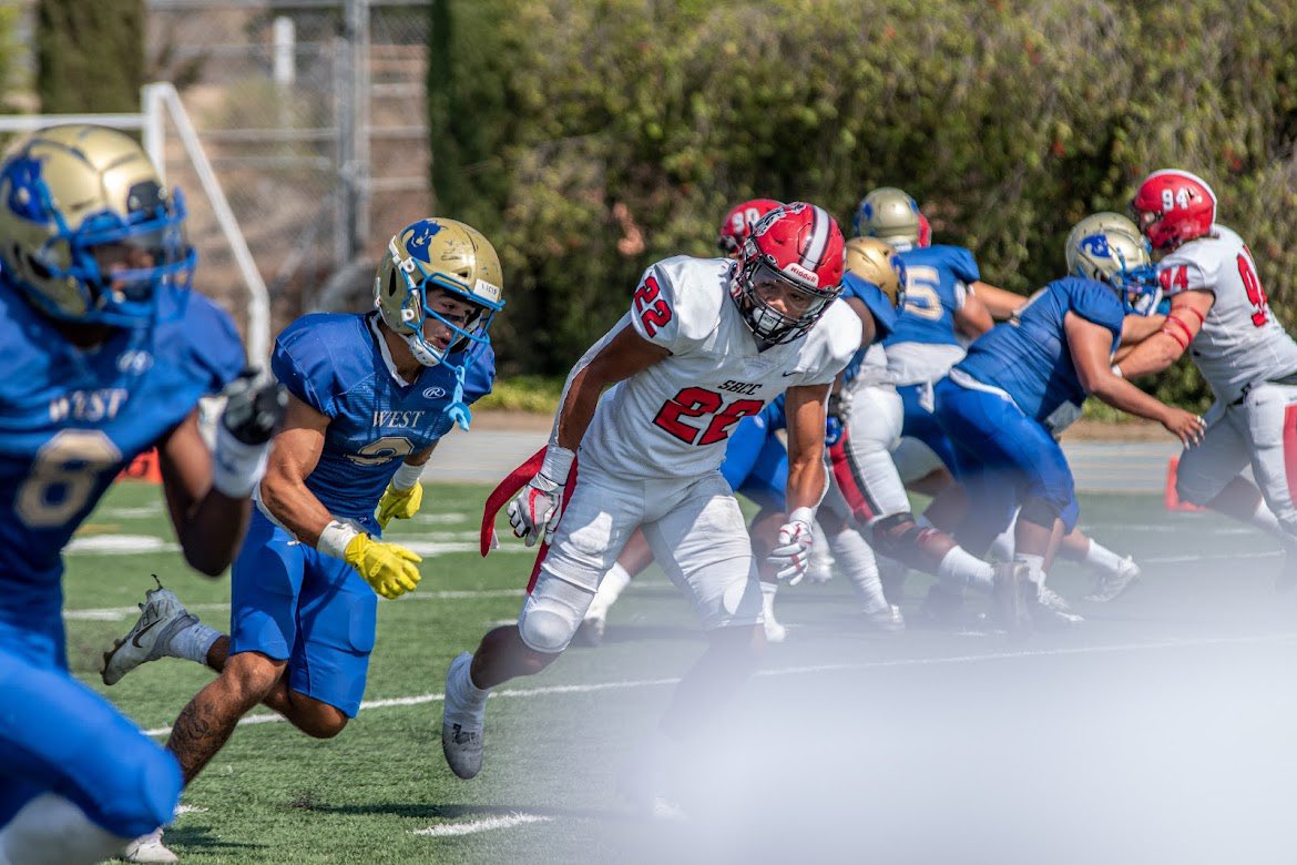 hudl.com/v/2J9a4c <- Take a look at my mid season highlights🙏