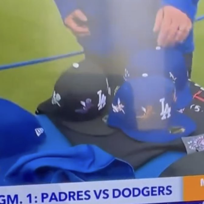 soundsnkrs's tweet photo. great way to celebrate #Dodgers #NLDS GM 1 W 💙 https://t.co/kyGqhbYSAM