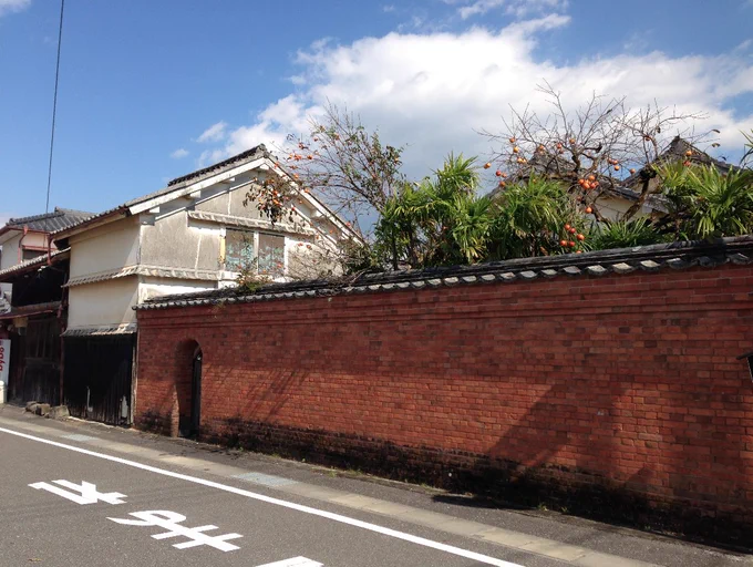 10年前に訪れた赤岡。絵金ゆかりのこの地はレトロという言葉では収まりきらない奥行き感があった。ちょうどこの時高知の美術館で絵金の展覧会やっててそれで赤岡という土地も知ったのよね。  
