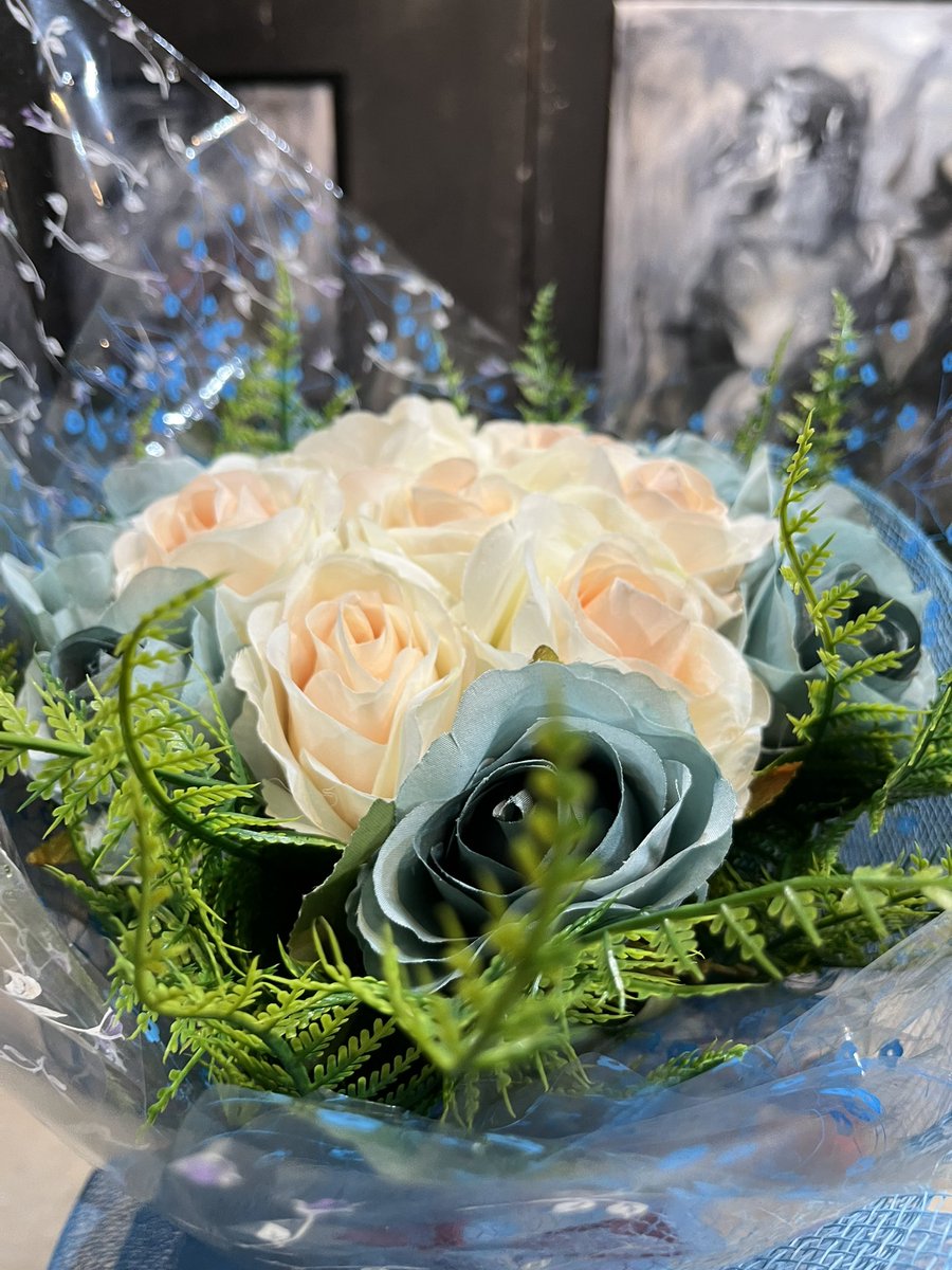 ขอบคุณสำหรับดอกไม้สวยๆครับ 💐😊
