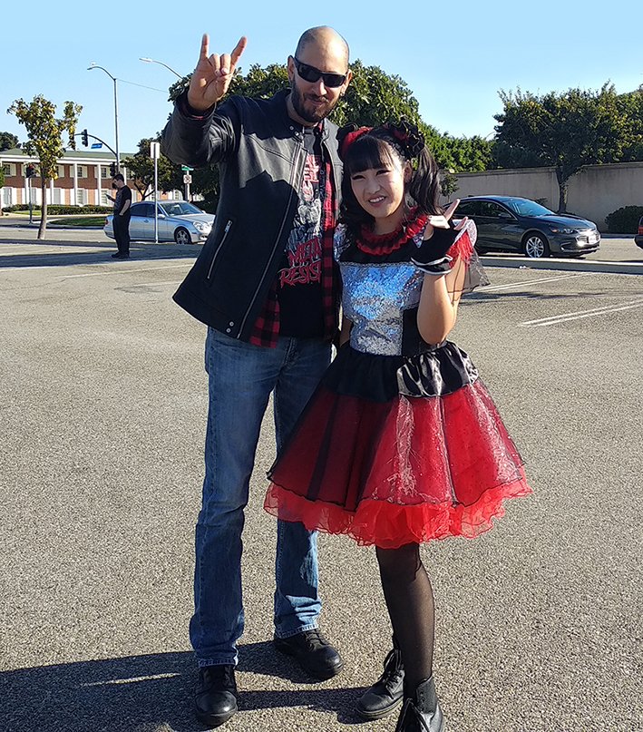 Adrian_Lozcor's tweet photo. Damn! 3 years ago already...
Time really flies 🙁
I wish I was there again, such great times...
🤘🦊
#BABYMETAL
#MetalGalaxy
#liveattheforum
#metalgalaxyustour
#MOAMETAL #SUMETAL #MOMOKOMETAL #RIHOMETAL
@BABYMETAL_JAPAN
@amuse_official @sakura_shokuin https://t.co/rDyqnkrzgD