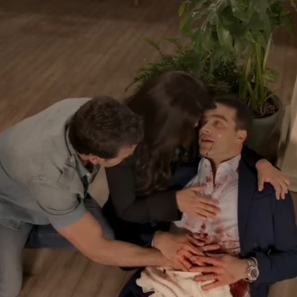 yoareynoso07's tweet photo. No dejamos de llorar*😭😭
Mis ojos inflamados de tanto llorar, llega a lo más profundo de mi corazón🥺🥺💔🫶🏻
#Refugio #VictoriaRuffo #Patricio #alenones @victoriaruffo31 @alenones https://t.co/lPlvDJRn9N