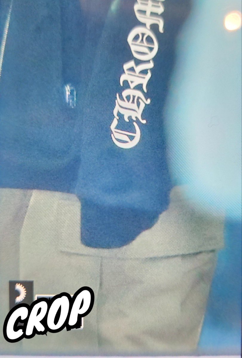 _CROP_717's tweet photo. 221012 인공 출국
#세븐틴 #원우 #SEVENTEEN #WONWOO 
🖤리듬보이🖤 https://t.co/H5tDqwxvfq