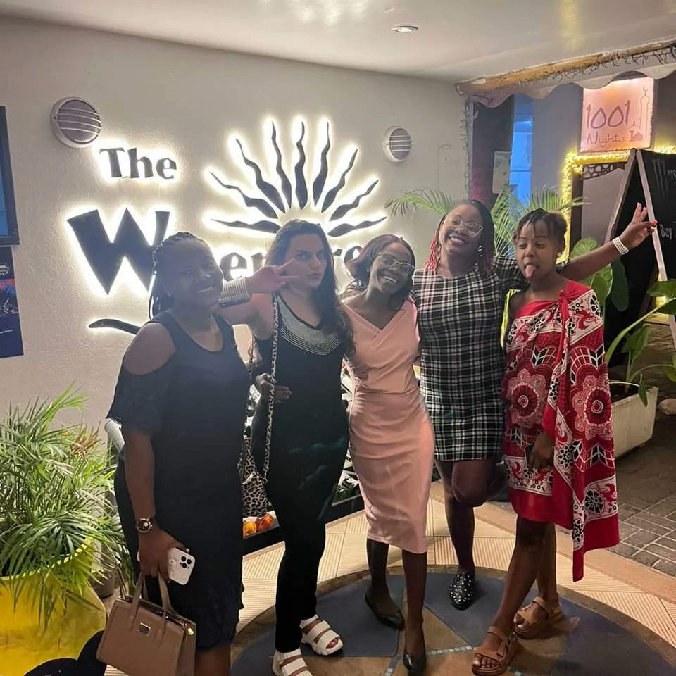 ChoonaraShakira's tweet photo. #night #out #chilled #vibes #youth

@globalfund #HerVoiceFund #Ambassadors 

@ambbester_mulenje @hortencianuhu @millicent_sethaile

And we missed you so much @t_magwenzi @brendaformin @marclara180 @PatriciaHumura @Marciajeiambe !!!!! https://t.co/EjBSTgxaWD