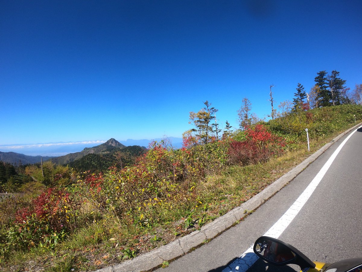 pararinknta's tweet photo. この間の志賀高原は寒かったけど良かったな〜！
マジでGoPro画質綺麗！

#ツーリングに行きたくなる写真を見せて    #バイク乗りと繋がりたい  #バイク好きな人と繋がりたい https://t.co/doSGVUBtJK