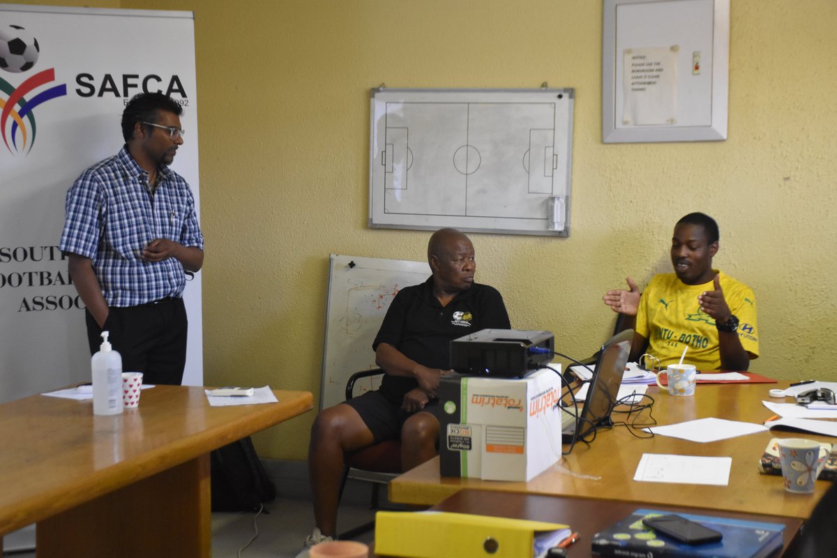 SAFCA92's tweet photo. Tuesday went well...
Safca-Cathsseta NQF Level 4 football coaching skills programme
We carry on until Friday.
#MaximalTraining https://t.co/NlppA1kmTL