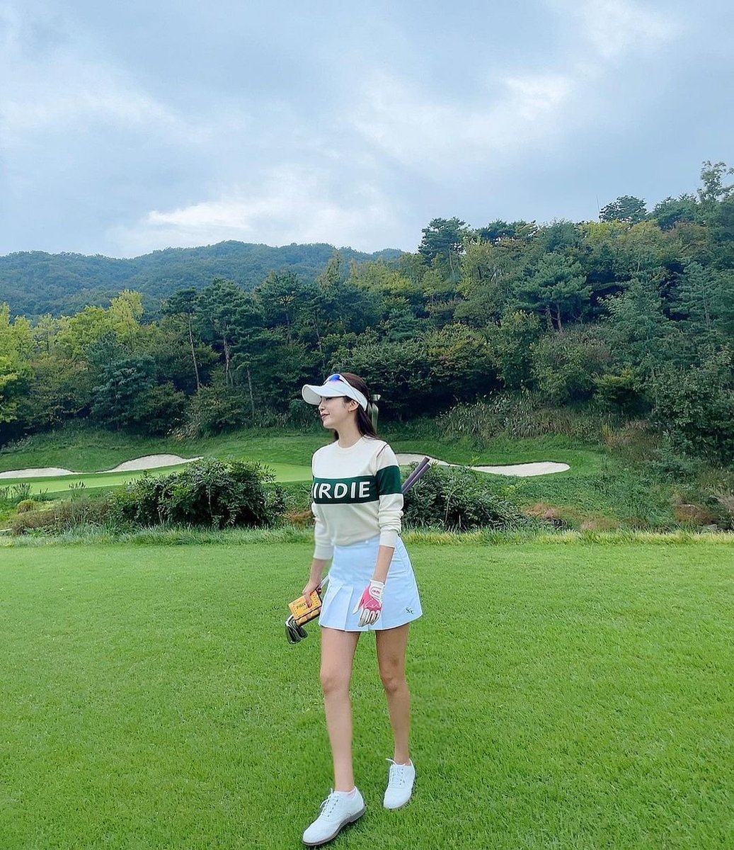 mflam63's tweet photo. Play golf together? https://t.co/0hW1NwDuUZ