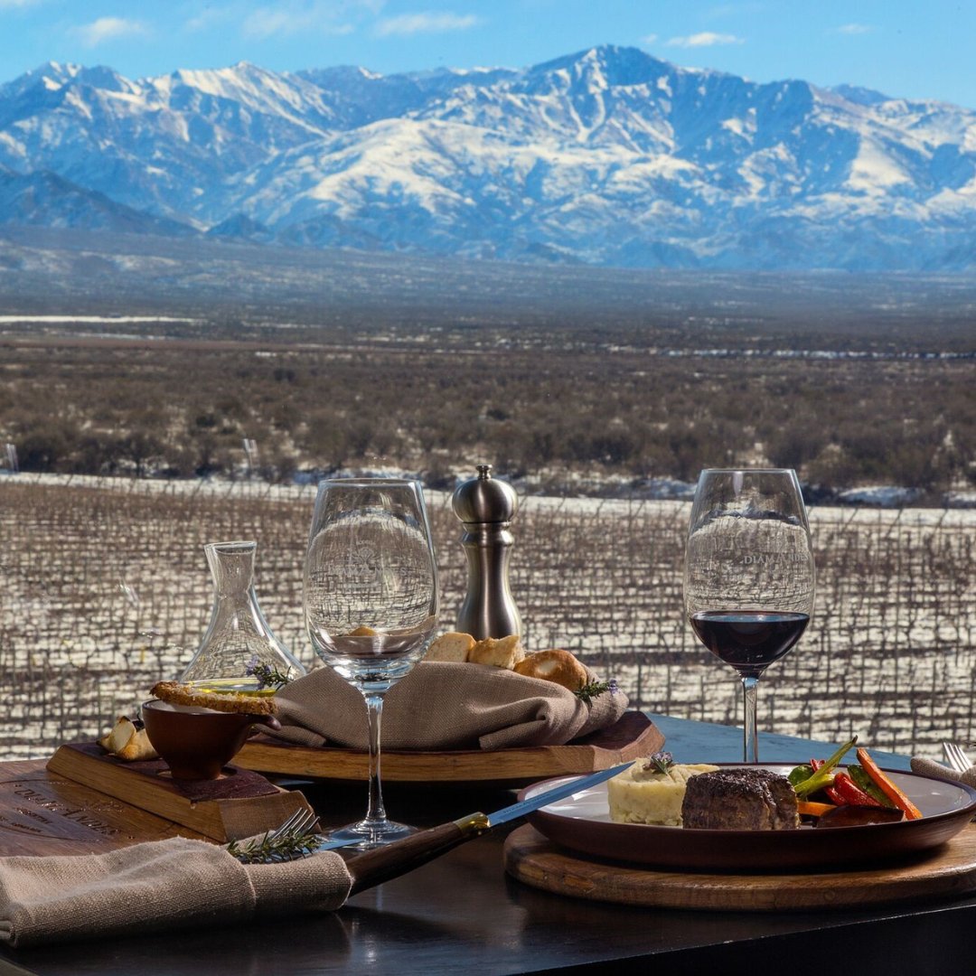 WineCapitals's tweet photo. #Mendoza will be the stage to announce the World’s Best Vineyards 2022.

From Oct 24 to 27, Mendoza will welcome wine specialists to participate in events for the announcement of the World’s Best Vineyards. 
https://t.co/nL91SZ1xsD
@promendoza @mendoza_tur @wbestvineyards https://t.co/3XuzxIaahC