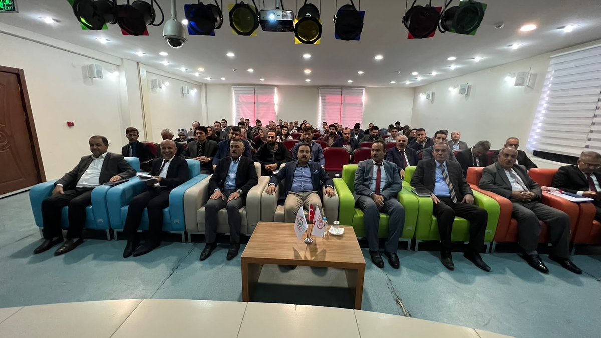 muradiyegovtr's tweet photo. Van Valiliğimiz koordinasyonunda ilimizde başlatılan projelerin toplantıları gerçekleştirildi.

Haberin detayı linkte👇👇
https://t.co/n2cpMwN4pC https://t.co/ZdIPc92NKV

@tcvanvaliligi https://t.co/36OpE8Aq7o