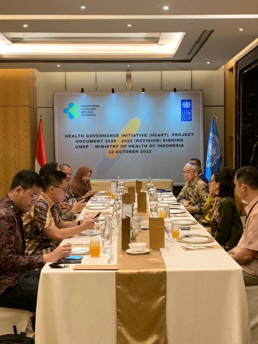 UNDP Indonesia (@undpindonesia) on Twitter photo Director <a href="/UNDPasiapac/">UNDP in Asia and the Pacific</a> <a href="/kanniwignaraja/">Kanni Wignaraja</a>, met <a href="/KemenkesRI/">Kementerian Kesehatan RI</a> Minister <a href="/BudiGSadikin/">Budi G. Sadikin</a>, witnesses signing of scaled-up of health governance initiative (HEART) to enhance access to inclusive health services
<a href="/Norimasa_UN/">Norimasa Shimomura</a> <a href="/SujalaPant/">Sujala Pant</a> Director <a href="/UNDPasiapac/">UNDP in Asia and the Pacific</a> <a href="/kanniwignaraja/">Kanni Wignaraja</a>, met <a href="/KemenkesRI/">Kementerian Kesehatan RI</a> Minister <a href="/BudiGSadikin/">Budi G. Sadikin</a>, witnesses signing of scaled-up of health governance initiative (HEART) to enhance access to inclusive health services
<a href="/Norimasa_UN/">Norimasa Shimomura</a> <a href="/SujalaPant/">Sujala Pant</a>