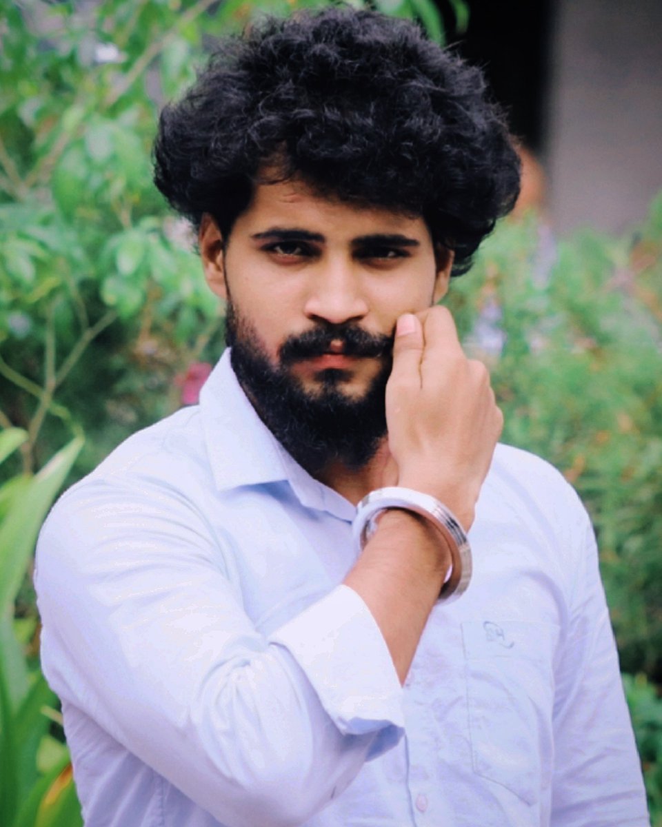 abhijatav07's tweet photo. मौत कल आती हो आज आ जाए परवाह नहीं, परवाह तो इस बात की हैं, की समाज के एक- एक व्यक्ति तक मान- सम्मान और स्वाभिमान कैसे पहुंचाया जाए।
#जयभीम #abhijatav https://t.co/fGlNCAwkGz