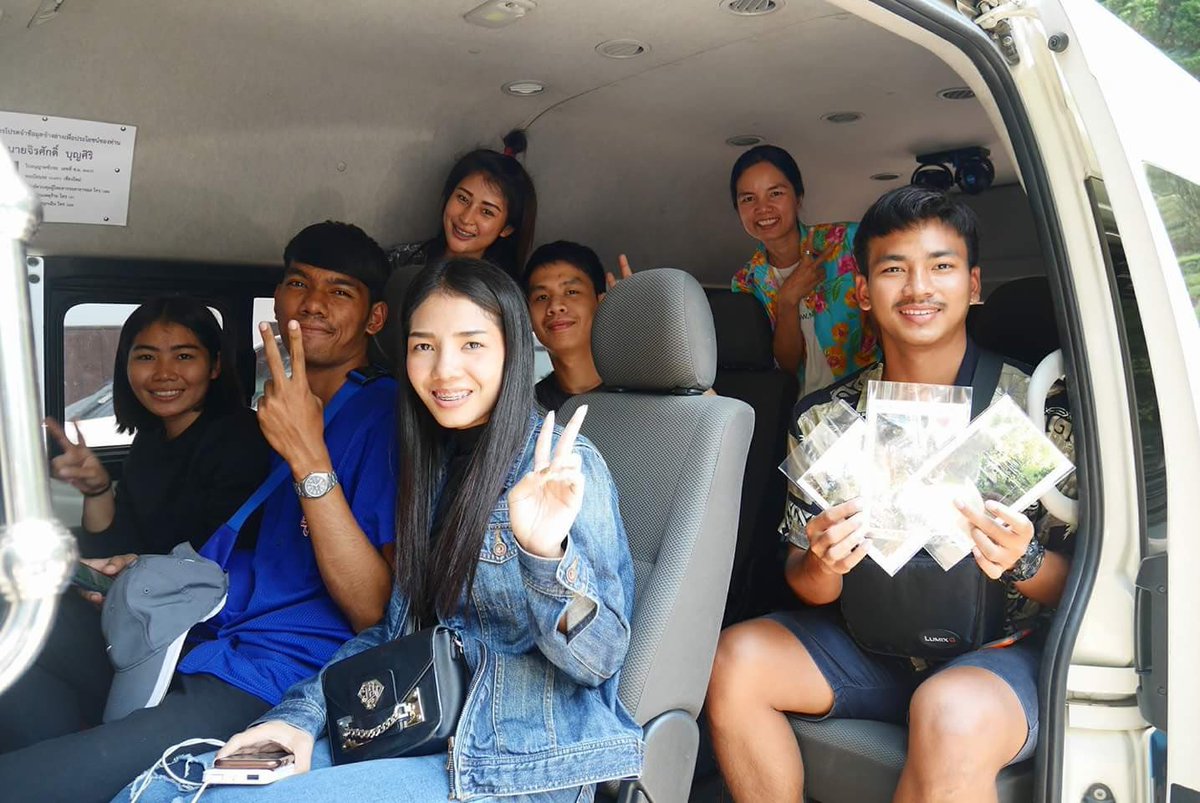 vanhotsprings's tweet photo. นั่ง #รถตู้ประจำทาง 🚎ไปเที่ยวกันเ

- #แม่กำปอง คนละ 150 บาท🌳🏡
- #ม่อนแจ่ม คนละ 150 บาท🌺🌸
- #ดอยอินทนนท์  คนละ 200 บาท 🏕

🎫ทักอินบ็อกจองด่วน...ก่อนเต็ม
#ดอยอินทนนท์ #monjam #ม่อนแจ่ม #maekampong #แม่กำปอง #รีวิวเชียงใหม่ #reviewchiangmai #travel #เชียงใหม่ #chiangmai https://t.co/Dc1qU9Sxox