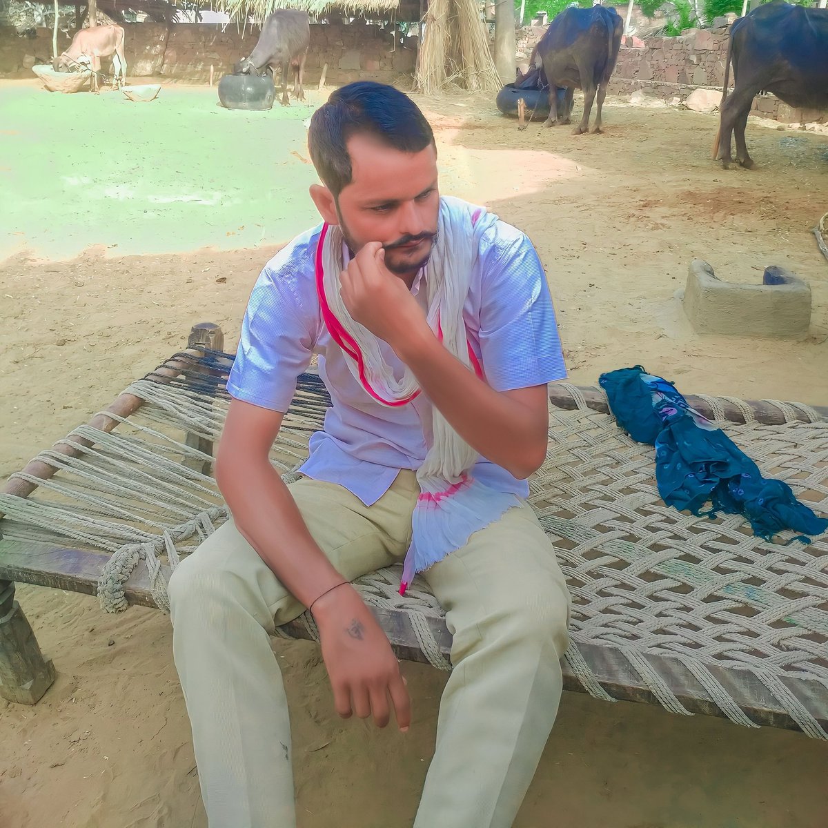 Krishandiwana85's tweet photo. #जोहार
जब तक किसी काम को किया नहीं जाता तब तक वो असंभव लगता है
#NewProfilePic https://t.co/yCJJ7cnaUJ