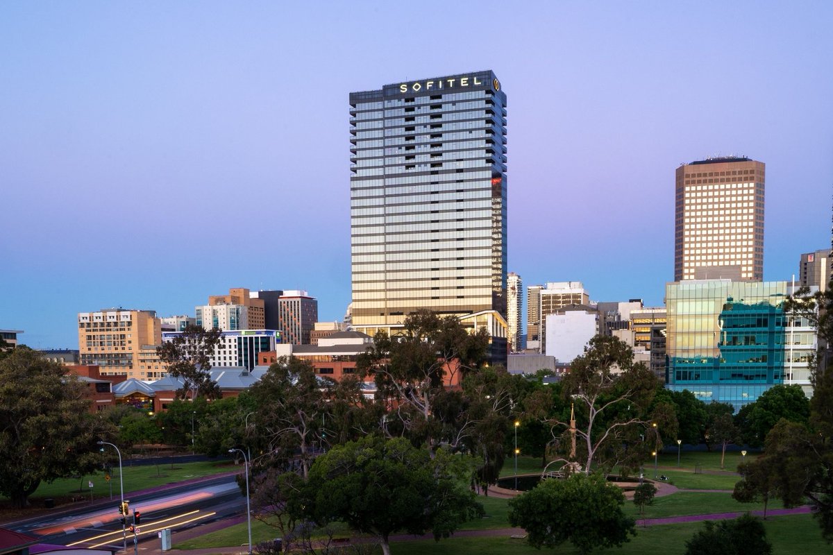 9to5AU's tweet photo. @SofitelAdelaide is the proud accommodation partner of #9to5AU and is inviting you to experience luxury with their Theatre Accommodation Package. Don't miss this exclusive offer, book now - https://t.co/WcVMy5nS2L ⏰✨ https://t.co/yjqUGgZyKy