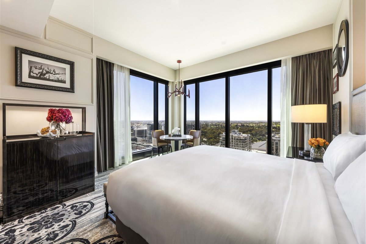 9to5AU's tweet photo. @SofitelAdelaide is the proud accommodation partner of #9to5AU and is inviting you to experience luxury with their Theatre Accommodation Package. Don't miss this exclusive offer, book now - https://t.co/WcVMy5nS2L ⏰✨ https://t.co/yjqUGgZyKy