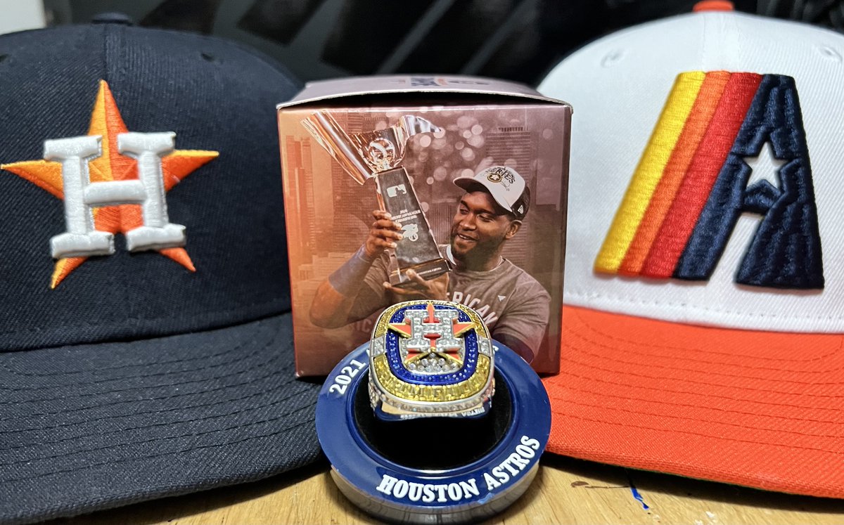 FullSeamAhead's tweet photo. WHAT A DAY YESTERDAY FROM YORDADDY, WHY NOT DO A GIVEAWAY!🔥🔥

One lucky winner will get a Yordan Alvarez AL Champions Replica Ring!

To enter to win, RT and tag two friends in the replies. Winner must be following and we'll find a winner before or during Game 2 of the ALDS!🤘🏽 https://t.co/iZfojz8rW8