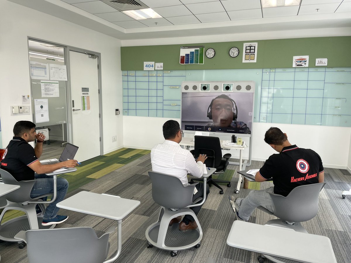 sarav_cisco's tweet photo. Judging in progress in #ENhackathon2022 @WeAreCisco #ciscoinnovation https://t.co/rkGZ5fTL1E