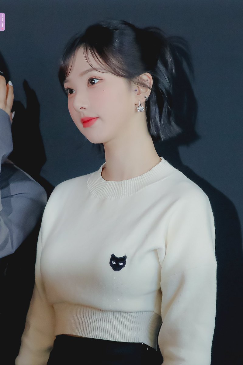 lovable_cream's tweet photo. 221011 🐰📸 #은하 #EUNHA #비비지 #VIVIZ https://t.co/EhCsD8UUYy