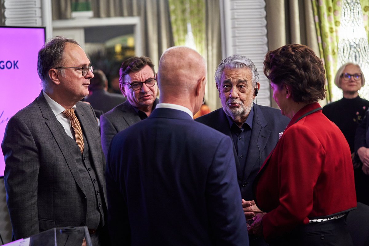 ariabudapest's tweet photo. We were lucky enough to have hosted the opening ceremony of Liszt Fest international cultural festival - where even Maestro @PlacidoDomingo greeted the #music fans of #Budapest. 
(photo: Bálint Hrotkó / Müpa) https://t.co/3PXVzoNjpj