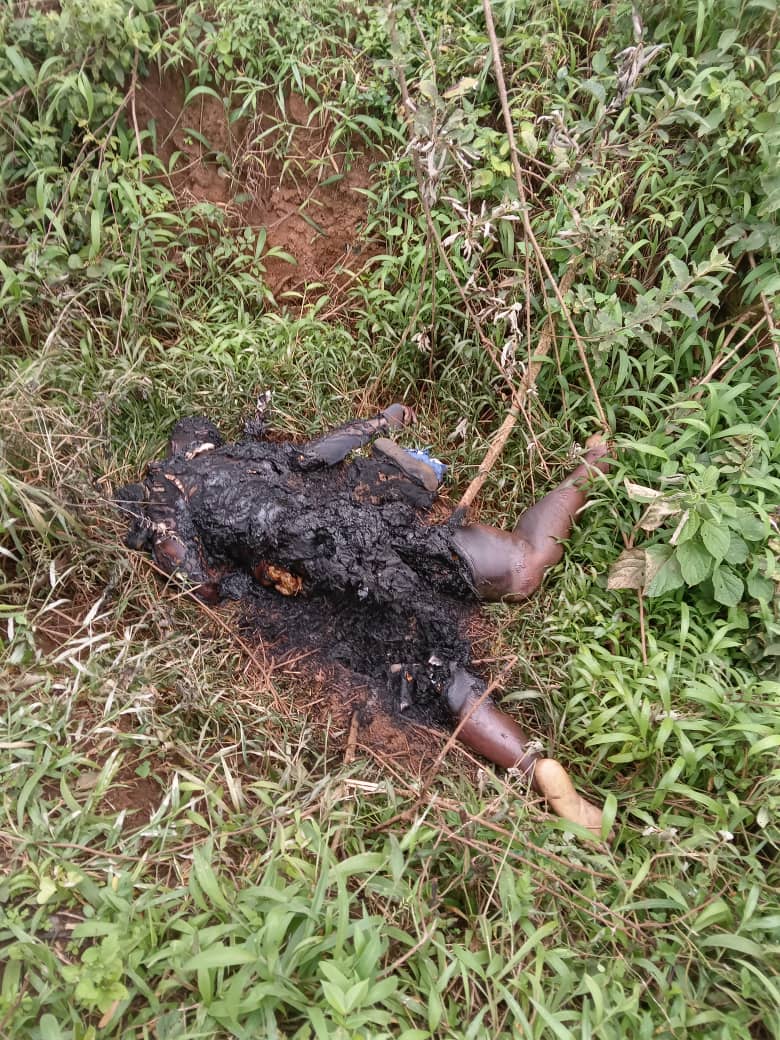 Newsroomoficial's tweet photo. UPDF officer allegedly burns down his wife on Suspected infidelity Cases https://t.co/IL9qP7myal