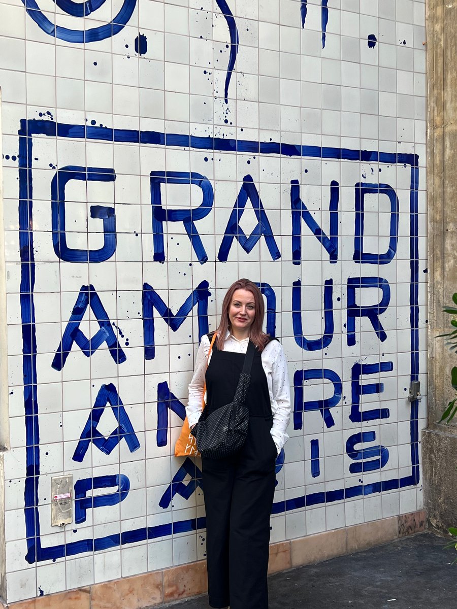 I know that <a href="/HENI/">HENI</a> <a href="/hirst_official/">Damien Hirst</a> made history yesterday with the burn and many Dots got to share that piece.   But I made my own Dot happy in Paris 💍 and created our own bit of history #thecurrency