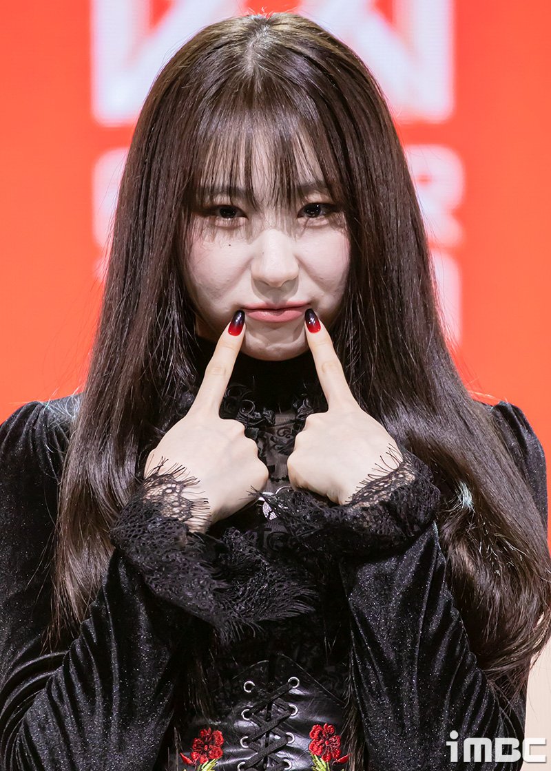 Wizero-One (@onewizero) on Twitter photo Our cutie vampire has finally out and shes rocking as usual...are you sure you're 3++years old vampire??coz you look like a baby <a href="/official_LCY/">이채연(LEE CHAE YEON) Official</a> 😍😍😍
#hushrush
#LEECHAEYEON #LeeChaeyeon_HUSHRUSH Our cutie vampire has finally out and shes rocking as usual...are you sure you're 3++years old vampire??coz you look like a baby <a href="/official_LCY/">이채연(LEE CHAE YEON) Official</a> 😍😍😍
#hushrush
#LEECHAEYEON #LeeChaeyeon_HUSHRUSH