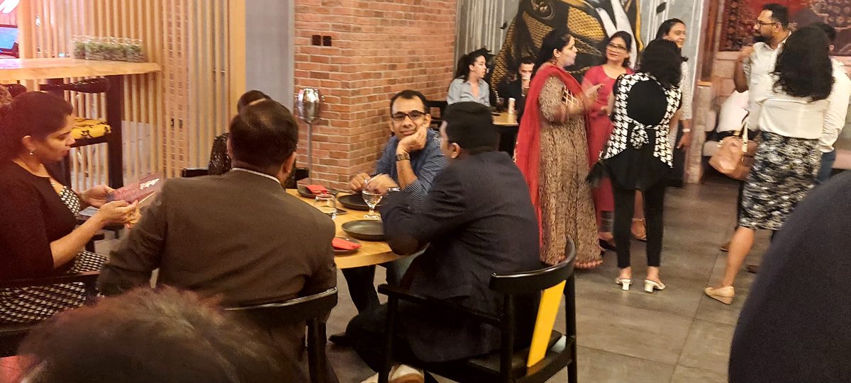 ashishgakrey's tweet photo. Networking Moments with Dubai @hr_shapers Shapers #DubaiHRShapers #DubaiHRShapersGetTogather #UAEHRShapers  #DubaiHRConclave #AshishGakrey #AshishGakreyHRShapers #HRShapers2022 #HRShapers8Years #HRShaperGetTogether2022 #HRShapersConclave #HRShapersDubai #UAEHR #HR #DubaiHR #Dubai https://t.co/F2dAXa0reD