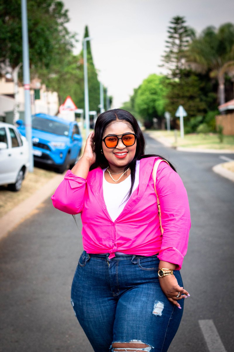 ImageRsa's tweet photo. StreetPhotoShoot season still 🦋🌺🌷🌸 @ImageRsa 📸🛣🙏🏾

#photoshoot #StreetView #Outdoors #FemaleRule #pinkandblue #nikonphotography #godoxlighting #SouthAfrica #snapshot #godox #nikon #ImageCreatives #snepe #Girlfriend #fashion https://t.co/kLBIbkVu8s