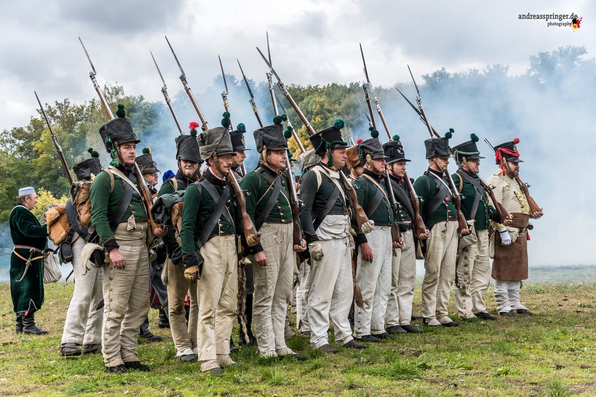 Völkerschlacht bei Leipzig, 2022 🇩🇪
andreasspringer.de 
#reenactment #livinghistory #befreiungskriege #markkleeberg #torhausmarkkleeberg #leipzig #dölitz #torhausdölitz #völkerschlacht #battleofthenations #sächsischeinfanterie #napoleon #sachsen #saxony @Dannyk37536911