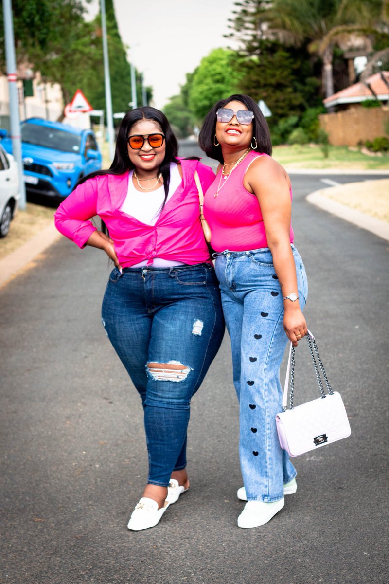 ImageRsa's tweet photo. StreetPhotoShoot season still 🦋🌺🌷🌸 @ImageRsa 📸🛣🙏🏾

#photoshoot #StreetView #Outdoors #FemaleRule #pinkandblue #nikonphotography #godoxlighting #SouthAfrica #snapshot #godox #nikon #ImageCreatives #snepe #Girlfriend #fashion https://t.co/kLBIbkVu8s