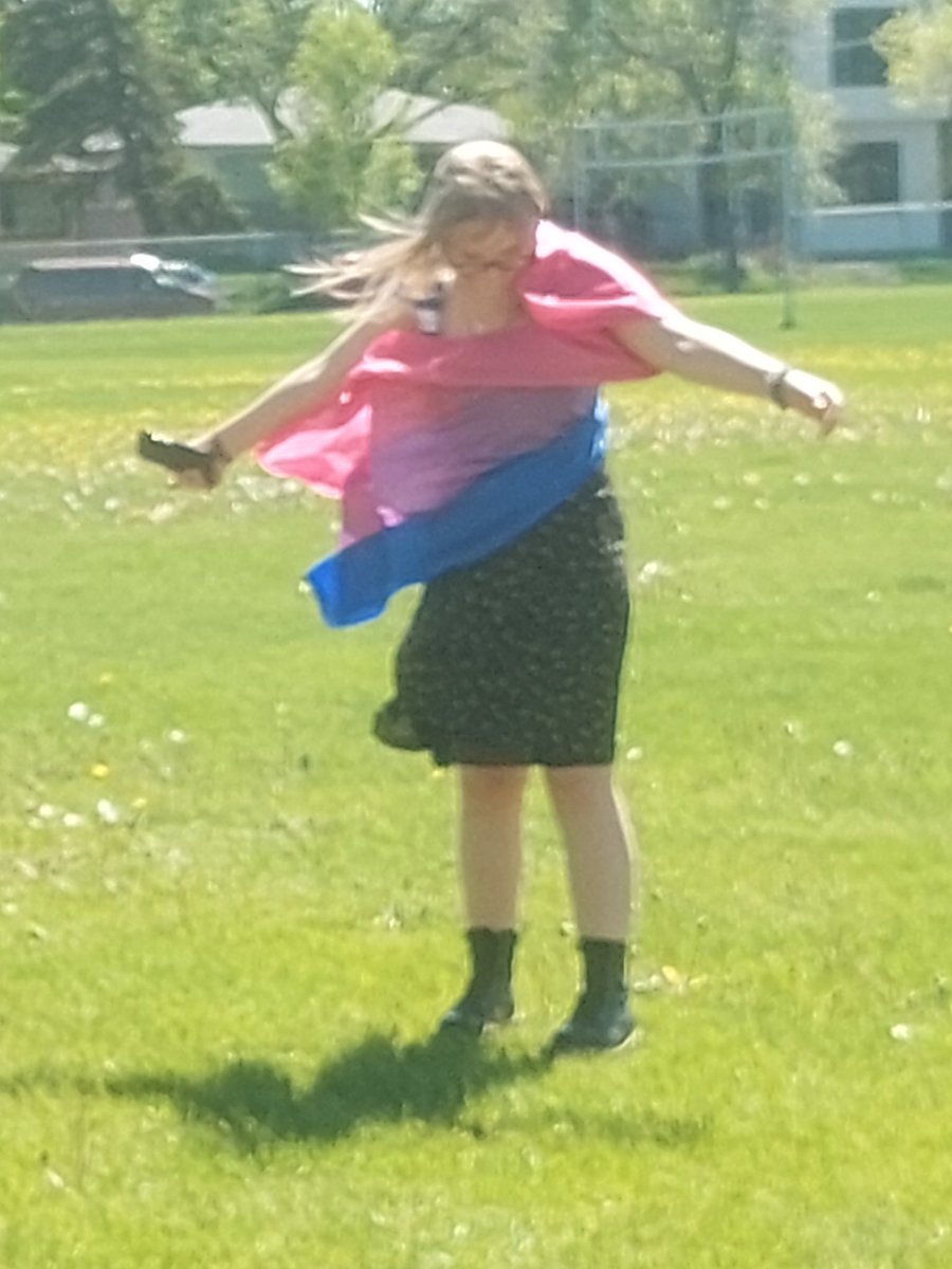 renialt_'s tweet photo. happy national coming out day :)
pic from june!! https://t.co/uIkHly6nbl