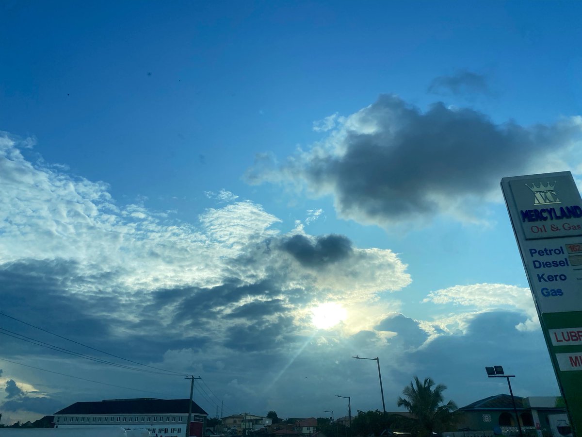 DJVENZA_'s tweet photo. I shoot Sky Formations! ๐ธ
P.S I shot most of these on motion ๐
Keep walking #johnnywalker #NaturePhotography #Skytober2022 #ishotthis #art #dihversatile https://t.co/uZTxkxBaHp