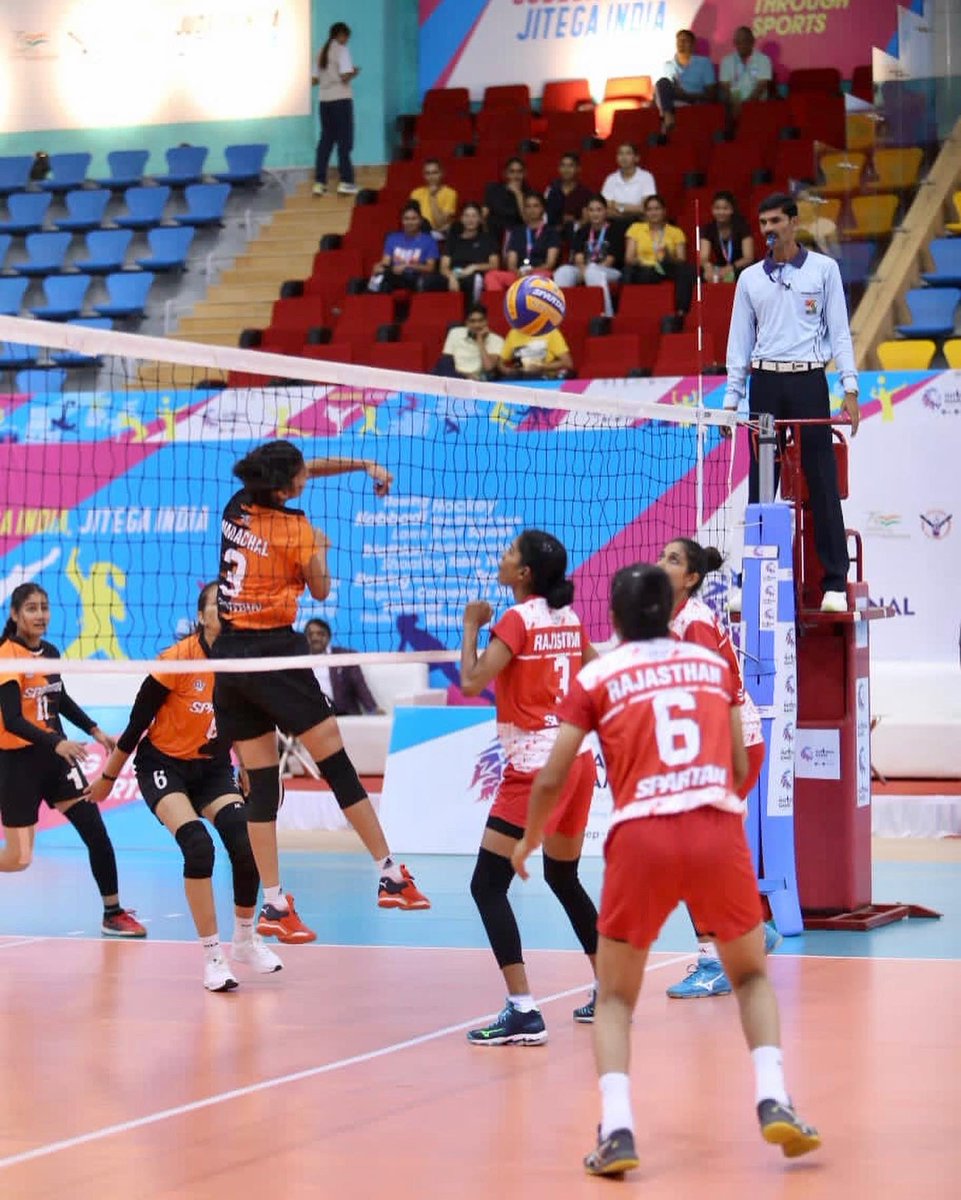 Nat_Games_Goa's tweet photo. Action shots from Rajasthan’s victory over Himachal Pradesh in the Women’s Volleyball.

#36thNationalGames #NationalGames2022
#NationalGames #Volleyball #UnityThroughSports #JudegaIndiaJitegaIndia #NationalGamesGujarat2022 #GameWithAim #રમતોએકકરેછે #GoForGold https://t.co/asKWfOTpL0