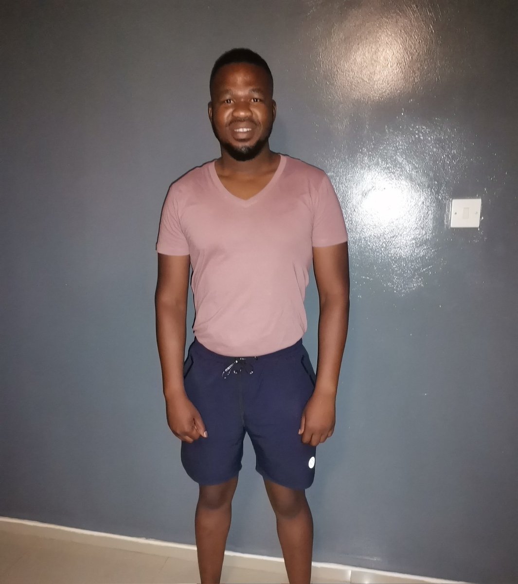 oatsthriller's tweet photo. Of you cant run, then walk, if you cant walk then crawl. Keep moving. Day 3/5
#FetchYourBody2022
#moleps_runner
#bodypositivity
#IPaintedMyRun
#12WeeksOfBuildingHabits
#RunningWithTumiSole https://t.co/yonGQL2tAT