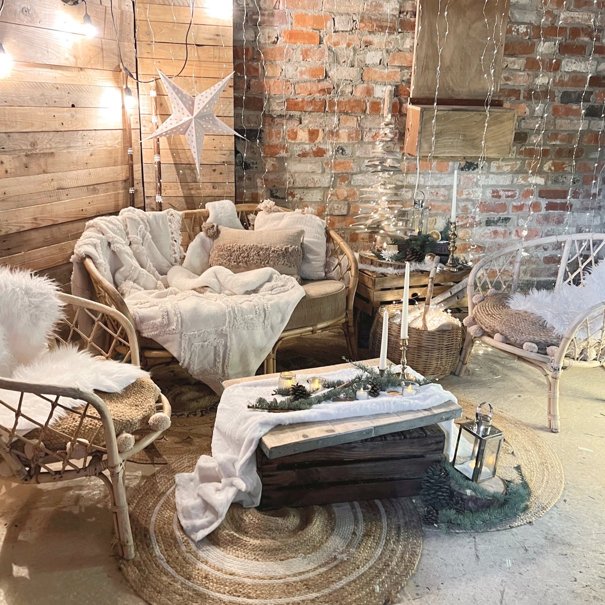 🎄Cosy Christmas 🎄 

Off to London today to talk all things Christmas! Can’t wait to see this Nordic lodge chill out area centre stage at lots of Christmas parties this year! 

#christmasparty #christmaspartydecor #christmaspartyplanner #christmaspartyhire #christmaspartyvenue