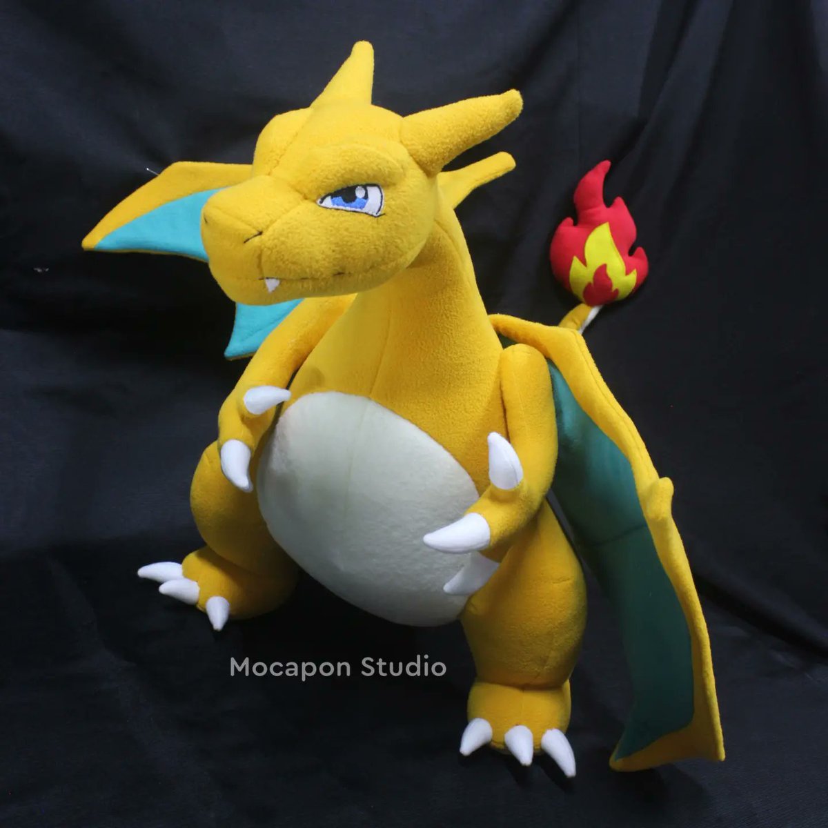 Mocapon_Studio's tweet photo. CHARIZARD Pokémon 💥🔥🔥
I liked how it turned out in the end. I couldn't make his wings static due to lack of material. 😅 https://t.co/rPqV1CmtBW