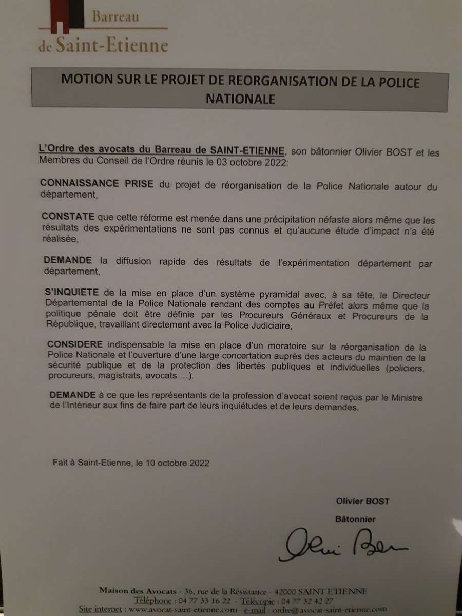 Barreau SAINT-ETIENNE (@avocatsverts) on Twitter photo Le Barreau de SAINT-ETIENNE <a href="/Avocatsverts/">Barreau SAINT-ETIENNE</a> et son bâtonnier Olivier BOST s'inquiètent du projet de réorganisation de la Police Nationale et adoptent une motion sollicitant un moratoire et une concertation auprès des acteurs de la sécurité publique et de la Justice. Le Barreau de SAINT-ETIENNE <a href="/Avocatsverts/">Barreau SAINT-ETIENNE</a> et son bâtonnier Olivier BOST s'inquiètent du projet de réorganisation de la Police Nationale et adoptent une motion sollicitant un moratoire et une concertation auprès des acteurs de la sécurité publique et de la Justice.