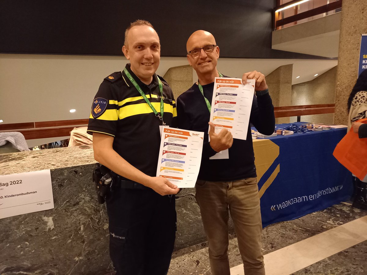 op_wijk's tweet photo. Wijkgericht werken met @op_wijk @ReaktPG @ParnassiaGroep
Afgelopen maandag kreeg deze inspirerende collega van de @POL_Rotterdam alles te horen over dit prachtige verkenningsmiddel.
Voorzien van informatie en een strippenkaart gingen we verder op de #Focusdag van de @rotterdam https://t.co/PzkJhnHmZl