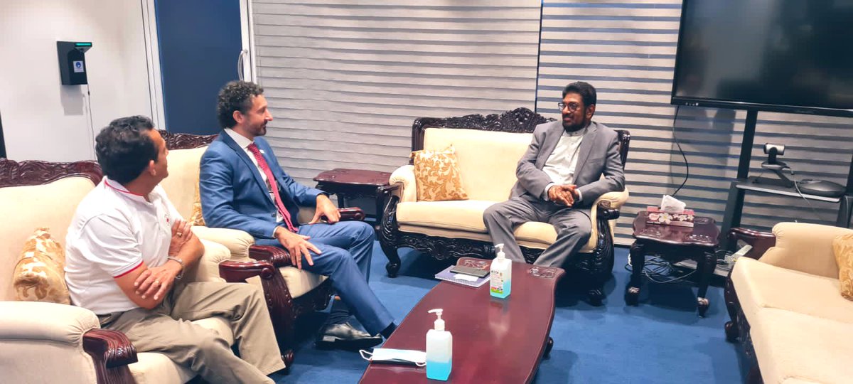 PresidentSLRCS's tweet photo. With the economic crisis raging on &amp; the Heath Sector being one of the most vulnerable areas, today I met Health Minister @Keheliya_R along with AP Regional Dir. of #IFRC @AJMatheou to discuss #RedCross support for the crisis. #LKA https://t.co/AEH4h5KOVz