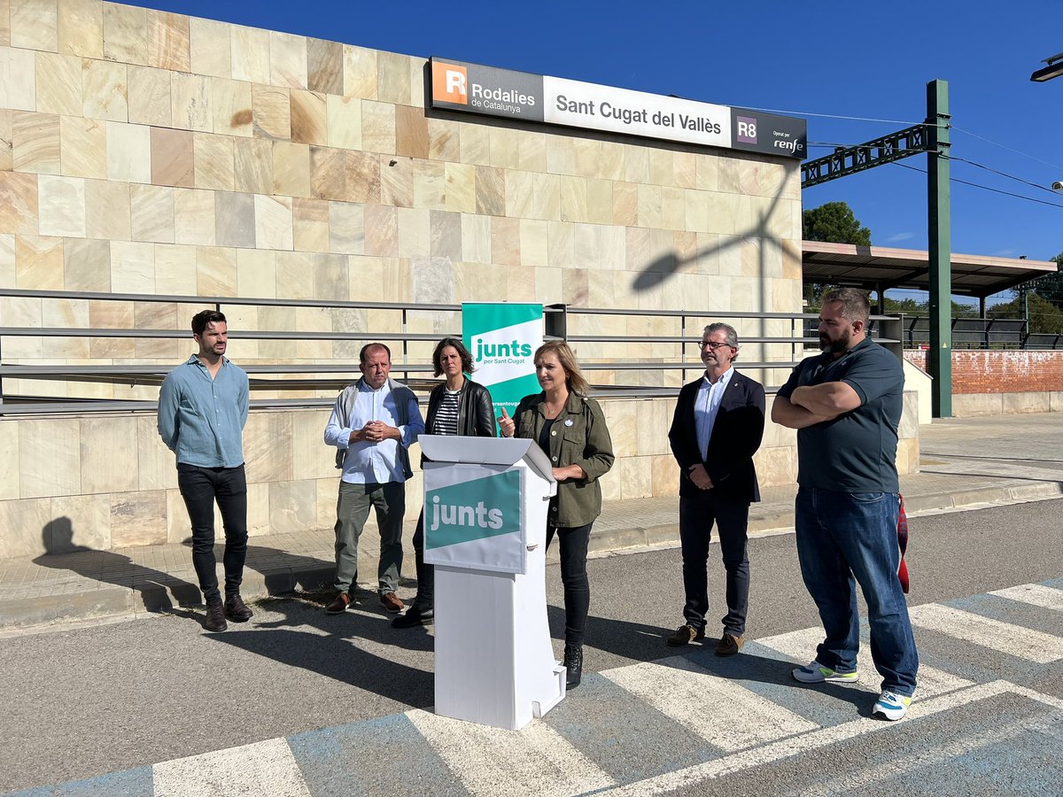 juntsxstc's tweet photo. 📢 Moció de Junts per #SantCugat per impulsar l'ús del català a Sant Cugat.

💬 @Nuriolfarma: "Aquesta moció l'hem treballat conjuntament amb la Plataforma per la Llengua Sant Cugat. Hem d'actuar davant la situació d'emergència lingüística que vivim." https://t.co/IjQES9w2Y8